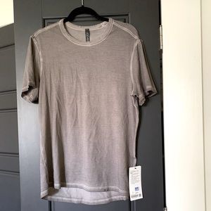Lululemon men’s tshirt with tags